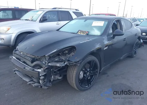 2013 Porsche Panamera S z USA, uszkodzony, nr VIN WP0AB2A76DL060682